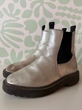 Girls’ Silver Chelsea Boots, Sam Edelman